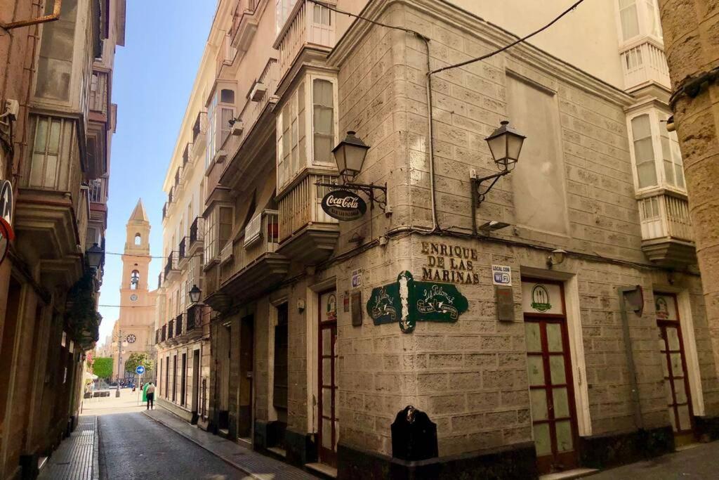 Gatu Premium Villa Libertad, Preferente Mayores De 25 Anos Y Familias Cadiz Dış mekan fotoğraf